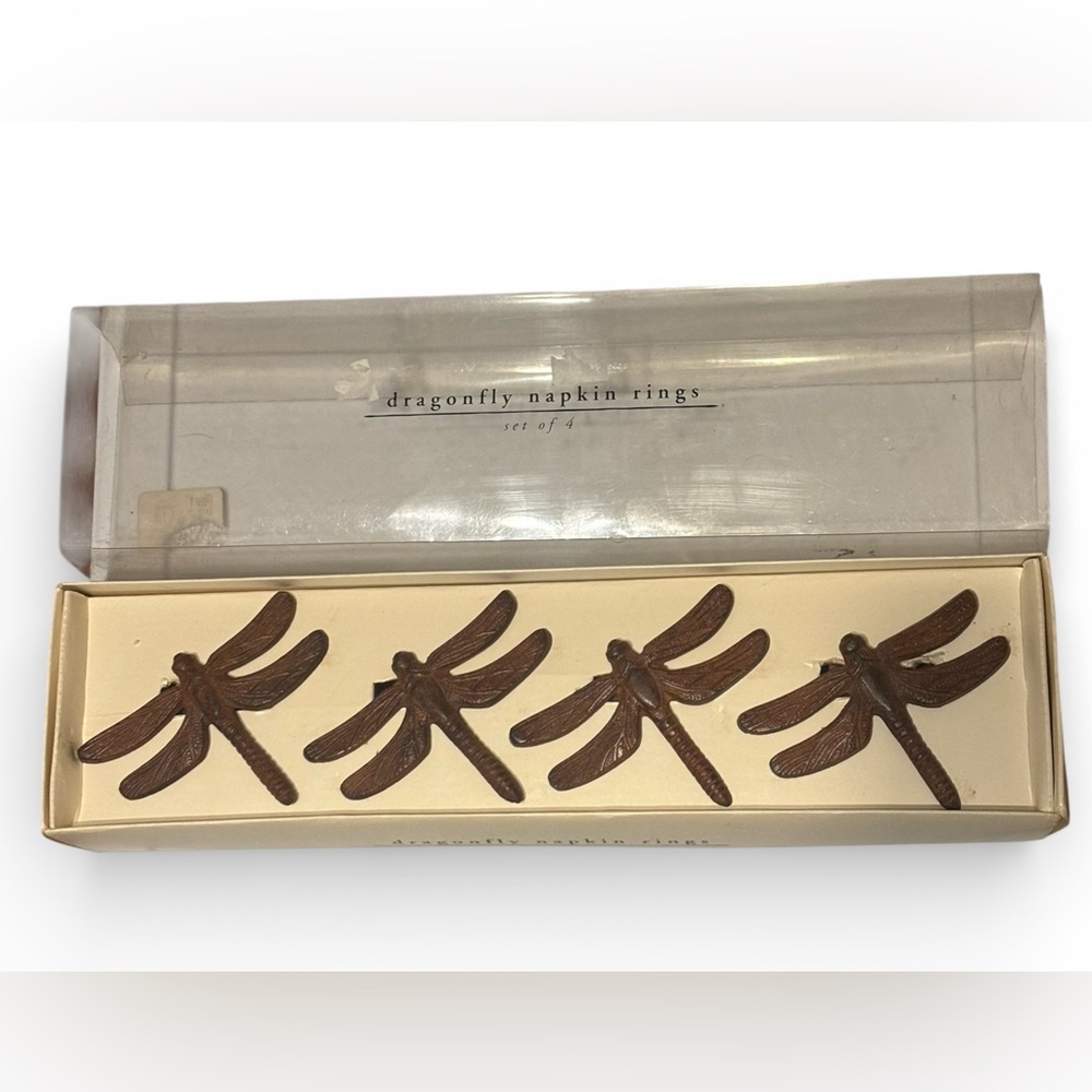Pier 1 Imports Elegant Metal Set of 4 Napkin ring set NIB